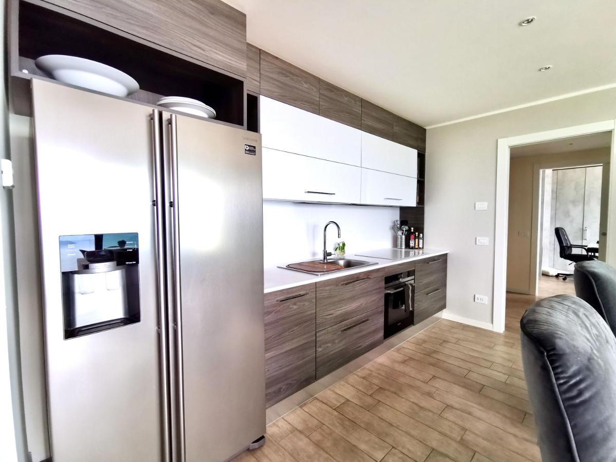 The View!!! By Design Studio Perledo Exterior foto